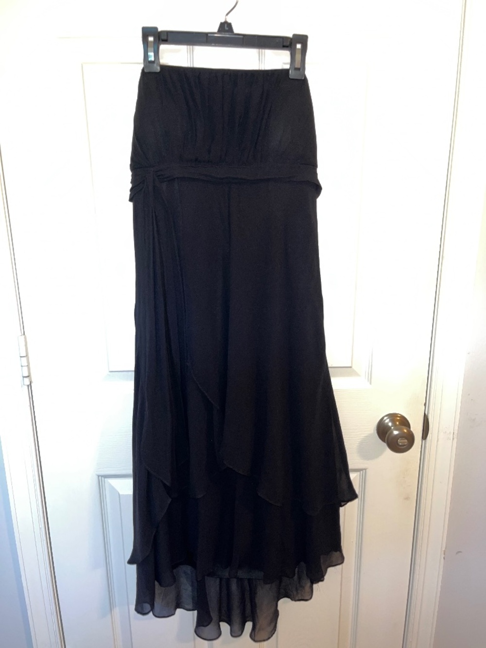 Classic Sexy Strapless Flowy Black Dress